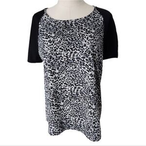 Banana Republic Top - Size Medium